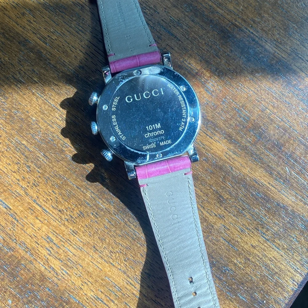 Gucci Crystal Bezel Pink Leather Chronograph Watch - Picture 3 of 10